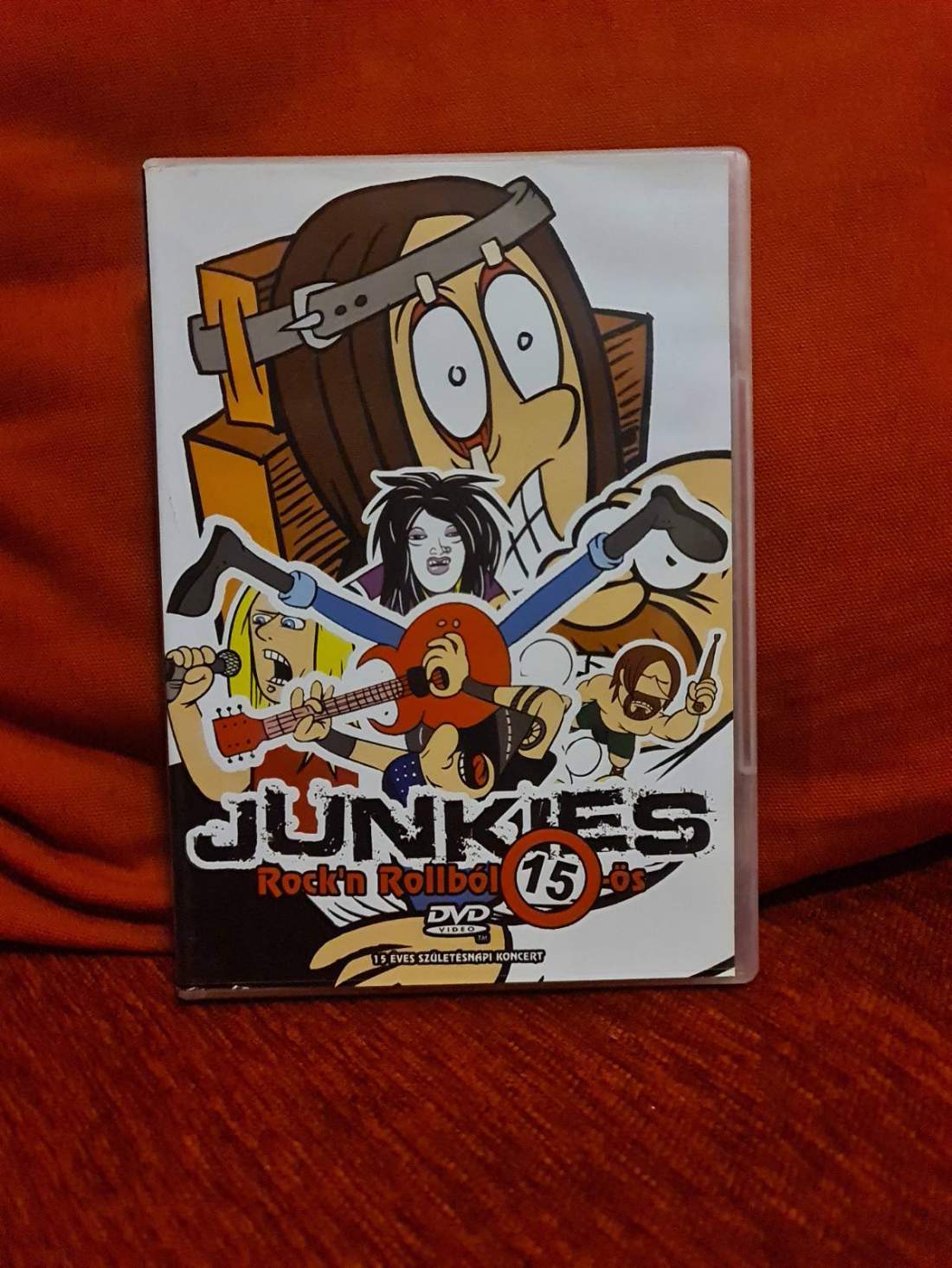 JUNKIES - ROCK N ROLLBÓL 15-ÖS DVD